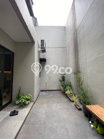 Rumah Elit Modern Siap Huni di BSD City Tangerang Rumah Elit Modern Siap Huni di BSD City Tangerang