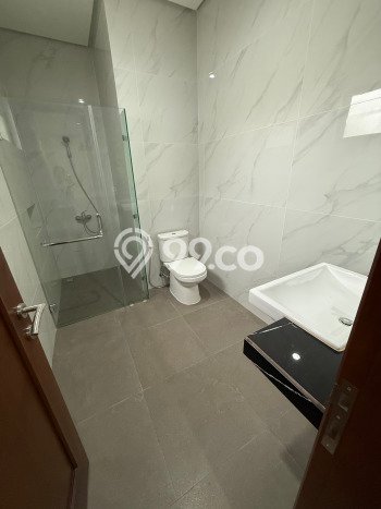 Rumah Elit Modern Tanpa Renovasi di BSD City Tangerang Rumah Elit Modern Tanpa Renovasi di BSD City Tangerang