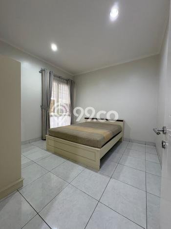 Disewakan! Rumah 3 Kamar Tidur &
3 Kamar Mandi di BSD De Park, Tangerang Disewakan! Rumah 3 Kamar Tidur &
3 Kamar Mandi di BSD De Park, Tangerang