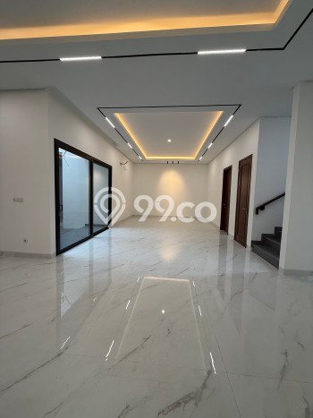 Rumah Elit Modern Tanpa Renovasi di BSD City Tangerang Rumah Elit Modern Tanpa Renovasi di BSD City Tangerang