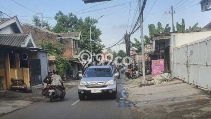 Ruko Dijual di Sambikerep Surabaya dengan LB 308m2 Ruko Dijual di Sambikerep Surabaya dengan LB 308m2
