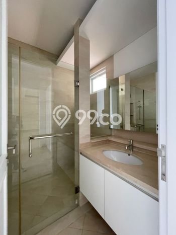 Dijual Rumah Mewah Megah Dengan View Cantik di Pejaten, Jakarta Selatan Dijual Rumah Mewah Megah Dengan View Cantik di Pejaten, Jakarta Selatan