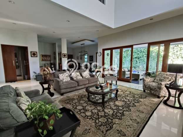 For Sale! Luxury House LT 418m2 Desain Modern di Pejaten For Sale! Luxury House LT 418m2 Desain Modern di Pejaten