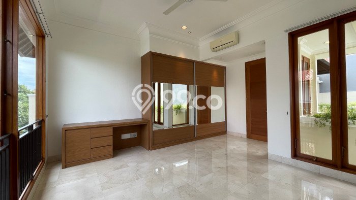 Dijual Rumah Elit Exclusive di Cilandak, Jakarta Selatan Dijual Rumah Elit Exclusive di Cilandak, Jakarta Selatan