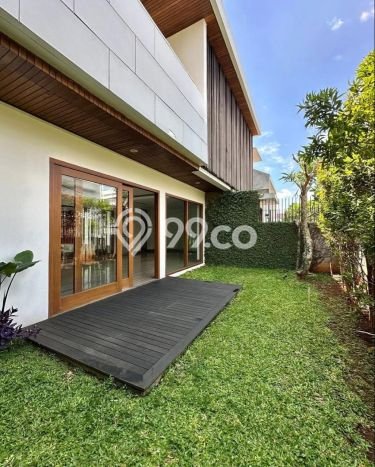 Ready to Use! Luxury House LT 489m2 Desain Modern di Pondok Indah Ready to Use! Luxury House LT 489m2 Desain Modern di Pondok Indah