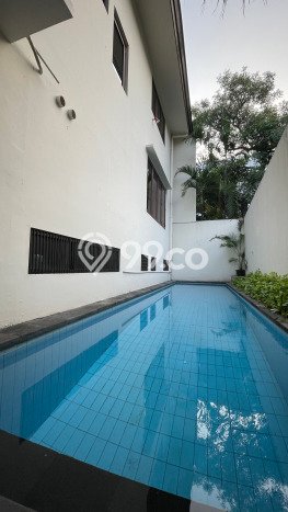 Disewakan! Rumah 4 Kamar Tidur &
4 Kamar Mandi di Kemang, Jakarta Selatan Disewakan! Rumah 4 Kamar Tidur &
4 Kamar Mandi di Kemang, Jakarta Selatan