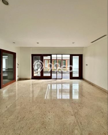 Ready to Use! Luxury House LT 489m2 Desain Modern di Pondok Indah Ready to Use! Luxury House LT 489m2 Desain Modern di Pondok Indah