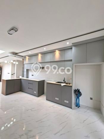 Ready to Use! Premium House LT 200m2 Desain Elegan di Setiabudi Ready to Use! Premium House LT 200m2 Desain Elegan di Setiabudi