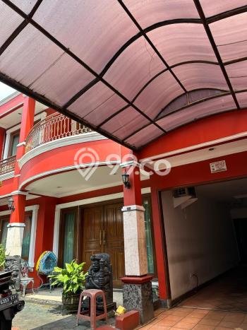 Rumah Luxury Modern Siap Huni di Bintaro Jakarta Selatan Rumah Luxury Modern Siap Huni di Bintaro Jakarta Selatan