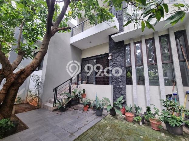 Jual Rumah Mewah Elegan Dengan View Cantik di Taman Ratu, Jakarta Barat Jual Rumah Mewah Elegan Dengan View Cantik di Taman Ratu, Jakarta Barat