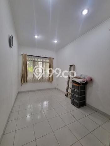 Jual Rumah Mewah Elegan Dengan View Cantik di Taman Ratu, Jakarta Barat Jual Rumah Mewah Elegan Dengan View Cantik di Taman Ratu, Jakarta Barat