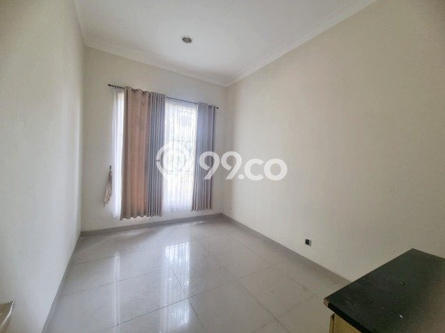 Rumah area Gading Serpong, 4 KT, Area Asri, Luas 180m² Bangunan 200m² Rumah area Gading Serpong, 4 KT, Area Asri, Luas 180m² Bangunan 200m²