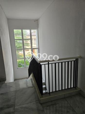 Rumah Elit Modern Tanpa Renovasi di Alam Sutera Tangerang Rumah Elit Modern Tanpa Renovasi di Alam Sutera Tangerang