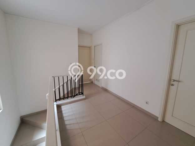 Rumah Eksklusif lokasi Suvarna Sutera, Tangerang, Luas 250m² LB 171m² Rumah Eksklusif lokasi Suvarna Sutera, Tangerang, Luas 250m² LB 171m²