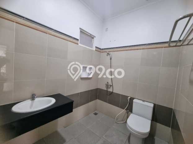 Rumah kawasan Gading Serpong, Dekat Pusat Kota, 4 KT, Luas 180m² LB 170m² Rumah kawasan Gading Serpong, Dekat Pusat Kota, 4 KT, Luas 180m² LB 170m²