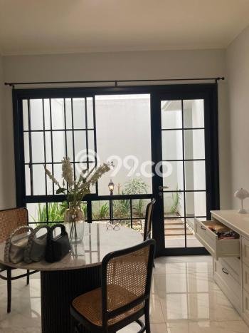 Jual Rumah Mewah Elegan Dengan View Eksklusif di Alam Sutera, Tangerang Jual Rumah Mewah Elegan Dengan View Eksklusif di Alam Sutera, Tangerang