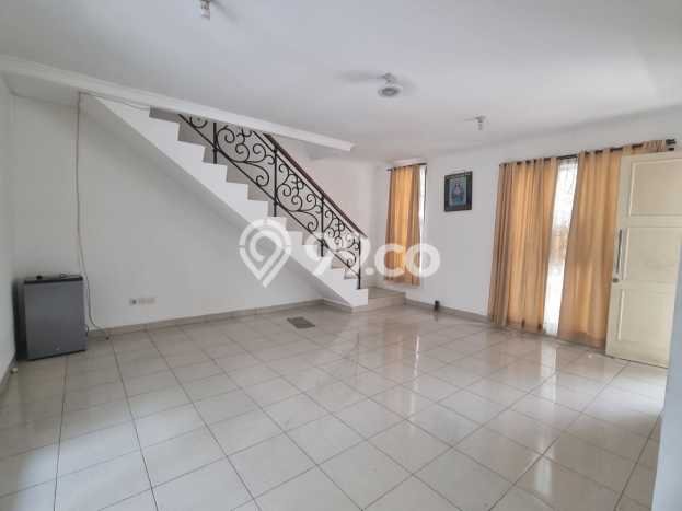 Jarang Ada! Rumah Sewa 3 Kamar Nyaman Siap Huni Gading Serpong Jarang Ada! Rumah Sewa 3 Kamar Nyaman Siap Huni Gading Serpong