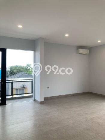 Hunian Mewah LB 400m2 Siap Pakai Desain Elegan di Alam Sutera, Tangerang Hunian Mewah LB 400m2 Siap Pakai Desain Elegan di Alam Sutera, Tangerang
