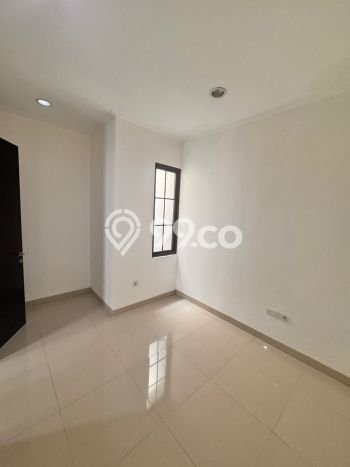 For Sale Rumah 2 Kamar Lokasi Ideal Bagus dan Strategis di Cipondoh For Sale Rumah 2 Kamar Lokasi Ideal Bagus dan Strategis di Cipondoh