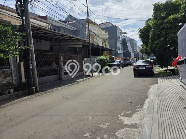 Jual Rumah Luas Elegan Dengan View Eksklusif di Sunter, Jakarta Utara Jual Rumah Luas Elegan Dengan View Eksklusif di Sunter, Jakarta Utara