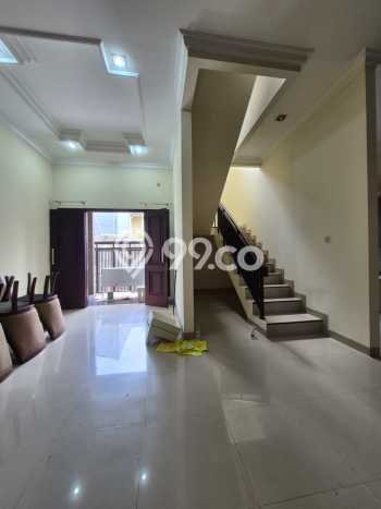 Disewakan! Rumah 4 Kamar Tidur &
3 Kamar Mandi di Sunter, Jakarta Utara Disewakan! Rumah 4 Kamar Tidur &
3 Kamar Mandi di Sunter, Jakarta Utara