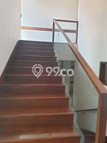 Hunian 4 Kamar Lengkap Dikontrakkan di Menteng Harga Kompetitif Hunian 4 Kamar Lengkap Dikontrakkan di Menteng Harga Kompetitif