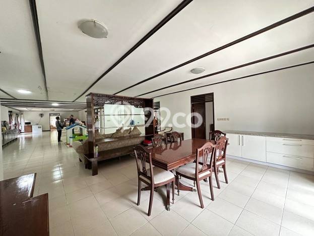 Hunian Eksklusif Dijual LT 924m2 di Menteng, Jakarta Pusat Hunian Eksklusif Dijual LT 924m2 di Menteng, Jakarta Pusat