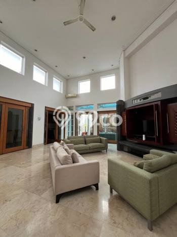 Sewa Rumah Modern di Menteng Siap Huni dan Strategis Sewa Rumah Modern di Menteng Siap Huni dan Strategis