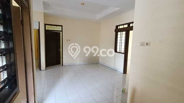 Lokasi terbaik! Rumah siap pakai dikontrakkan di Colomadu LB 120m2 Lokasi terbaik! Rumah siap pakai dikontrakkan di Colomadu LB 120m2