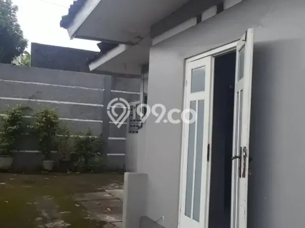 Disewakan Segera Rumah Kondisi Bagus di Kawasan Serengan, Surakarta Disewakan Segera Rumah Kondisi Bagus di Kawasan Serengan, Surakarta