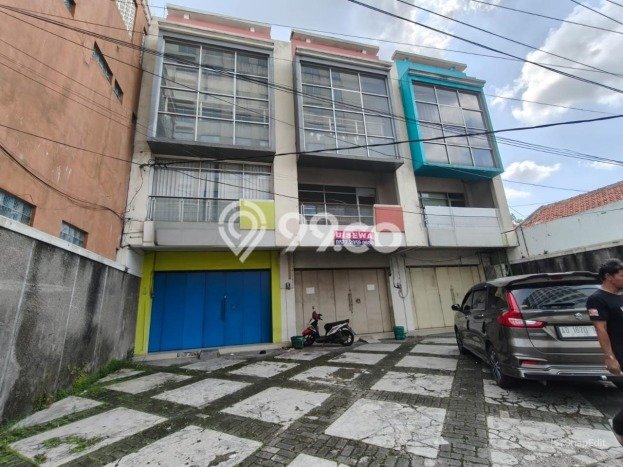Ruko Disewa di Manahan, Solo, LT 75m2 / LB 225m2 Ruko Disewa di Manahan, Solo, LT 75m2 / LB 225m2