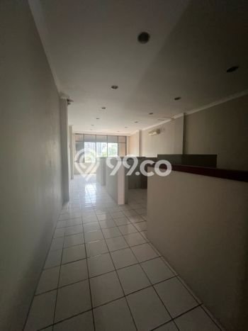 Lokasi Strategis! Dijual Kantor Bisnis di Kebayoran Baru, Jakarta Selatan Kondisi Baik Lokasi Strategis! Dijual Kantor Bisnis di Kebayoran Baru, Jakarta Selatan Kondisi Baik
