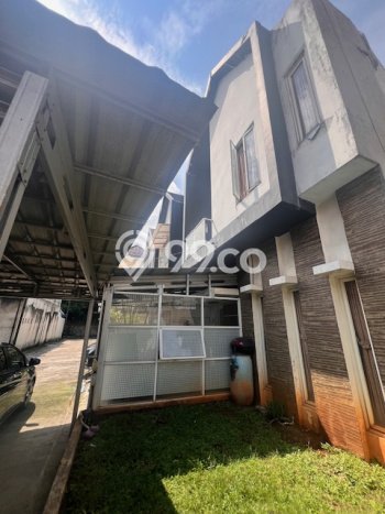 Rumah Strategis Minimalis Lb 135m2 di Ciracas, Jakarta Timur Rumah Strategis Minimalis Lb 135m2 di Ciracas, Jakarta Timur