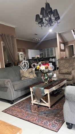Rumah Luxury Modern Tanpa Renovasi di Lebak Bulus Jakarta Selatan Rumah Luxury Modern Tanpa Renovasi di Lebak Bulus Jakarta Selatan