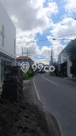 Ruko Disewa di Badung dengan LB 165m2 Area Komersial Ramai Ruko Disewa di Badung dengan LB 165m2 Area Komersial Ramai