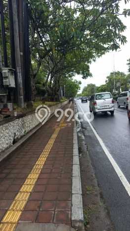 Ruko Komersial Disewakan di Kuta Badung Luas 432m2 Ruko Komersial Disewakan di Kuta Badung Luas 432m2