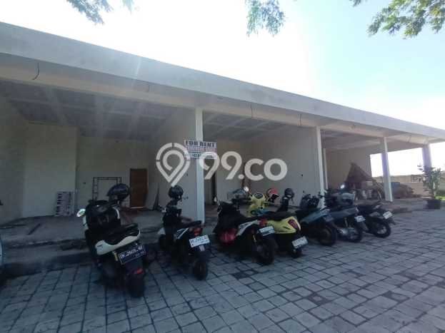 Disewakan Ruko di Kawasan Ramai Munggu Luas 35m2 Disewakan Ruko di Kawasan Ramai Munggu Luas 35m2