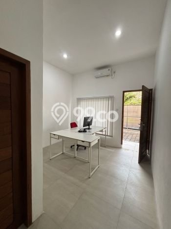 Kantor Disewa di Badung dengan LB 130m2 Area Komersial Ramai Kantor Disewa di Badung dengan LB 130m2 Area Komersial Ramai