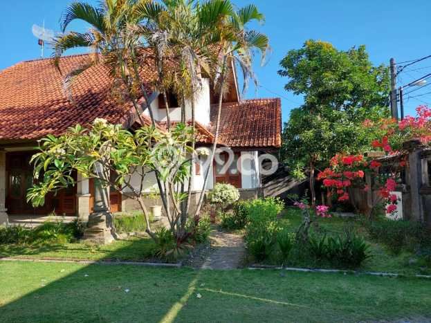 For Sale! Premium House LT 880m2 Desain Elegan di Renon For Sale! Premium House LT 880m2 Desain Elegan di Renon
