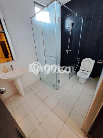 Dijual! Ruko di Dewi Sri Badung LT 97m2 / LB 291m2 Kawasan Strategis Dijual! Ruko di Dewi Sri Badung LT 97m2 / LB 291m2 Kawasan Strategis