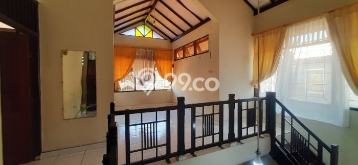Jual Rumah Bagus Siap Huni LB 260m2 di Pedurungan, Semarang Jual Rumah Bagus Siap Huni LB 260m2 di Pedurungan, Semarang