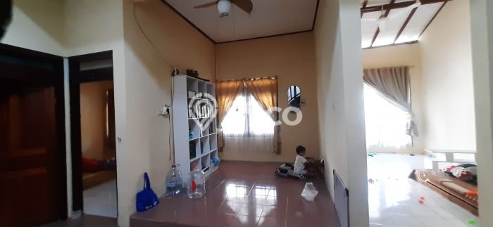 Jual Rumah Bagus Siap Huni LB 260m2 di Pedurungan, Semarang Jual Rumah Bagus Siap Huni LB 260m2 di Pedurungan, Semarang