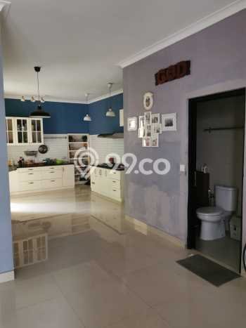 Dijual Rumah Premium dengan Fasilitas Sekitar Lengkap di BSD, Tangerang Selatan Dijual Rumah Premium dengan Fasilitas Sekitar Lengkap di BSD, Tangerang Selatan