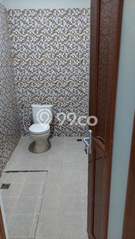 Rumah Minimalis 5 Kamar LT 140m2 di Lippo Karawaci Rumah Minimalis 5 Kamar LT 140m2 di Lippo Karawaci