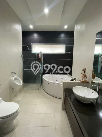 Jarang Ada! Rumah Sewa 4 Kamar Bagus Siap Huni BSD Telaga Golf Jarang Ada! Rumah Sewa 4 Kamar Bagus Siap Huni BSD Telaga Golf