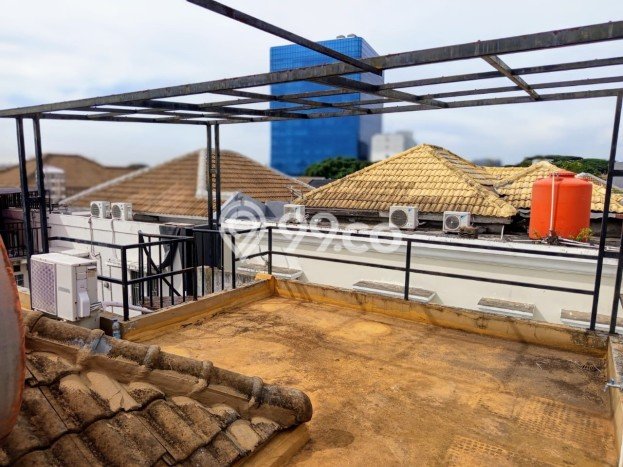 Rumah Elit LB 250m2 Siap Huni Desain Elegan di Gading Serpong, Tangerang Rumah Elit LB 250m2 Siap Huni Desain Elegan di Gading Serpong, Tangerang