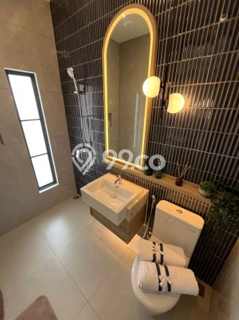 Rumah Modern Cantik 4 Kamar Siap Huni di BSD Rumah Modern Cantik 4 Kamar Siap Huni di BSD