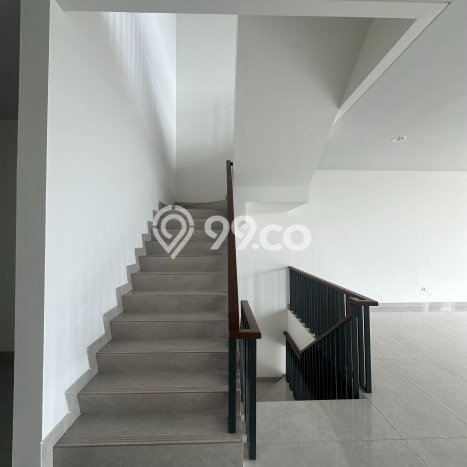Dijual! Ruko di BSD City Tangerang LT 91m2 / LB 360m2 Kawasan Strategis Dijual! Ruko di BSD City Tangerang LT 91m2 / LB 360m2 Kawasan Strategis