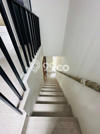 Jual Rumah Strategis Bagus Punya 3 KT di BSD Tangerang Selatan SHM Jual Rumah Strategis Bagus Punya 3 KT di BSD Tangerang Selatan SHM