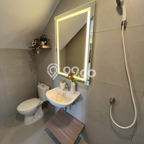 Hunian Cantik Modern Lb 99m2 di BSD, Tangerang Selatan Hunian Cantik Modern Lb 99m2 di BSD, Tangerang Selatan
